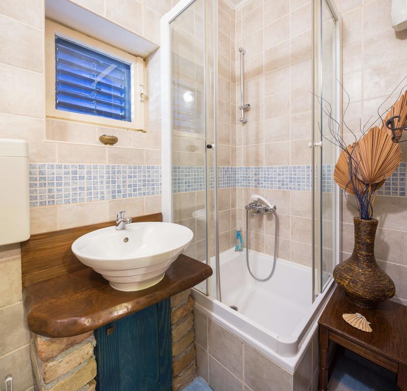 Villa Em Trogir Exterior photo